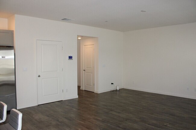 Foto del edificio - 9177 Farmstead Cir