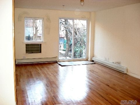 Interior - 719-721-723 E 212th St