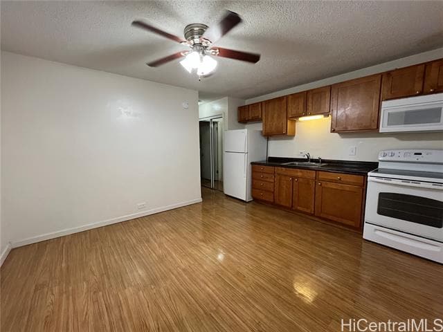 Building Photo - 2407 Tusitala St