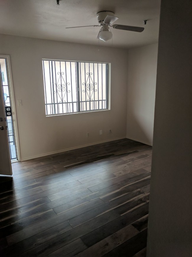 Foto del edificio - 3856 W 132nd St