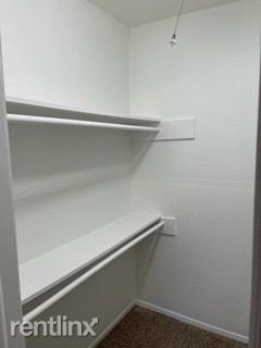 Building Photo - 6016 Westridge Ln