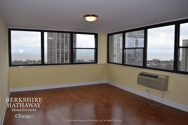 Foto del edificio - 2700 N Hampden Court