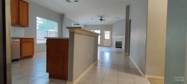 Foto del edificio - 3402 Pebble Beach Ln