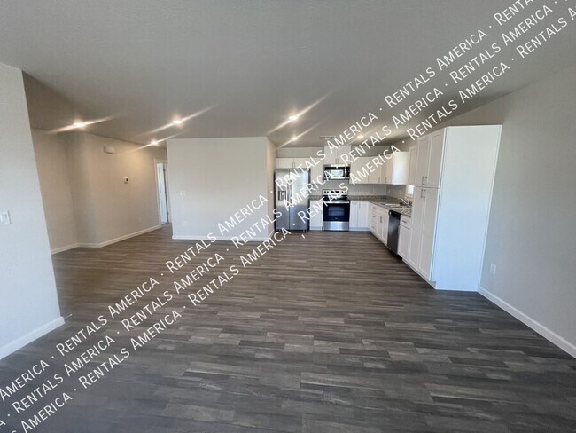Building Photo - 8013 Namaka Dr