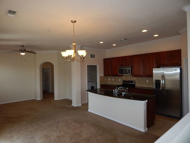 Building Photo - 4512 C Santa Elena St