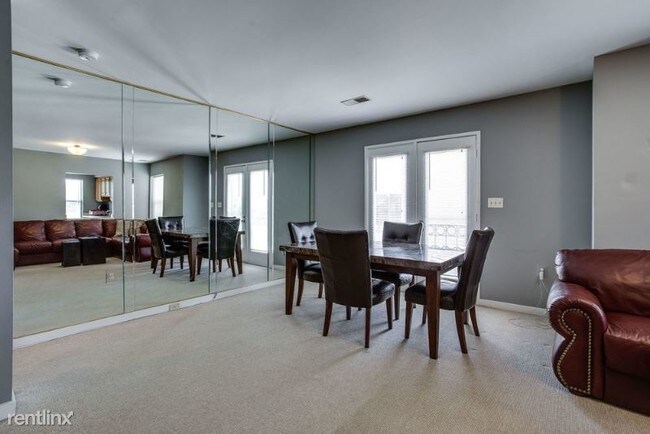 Building Photo - 2 br, 1 bath Condo - 716 Parkside Pl NE