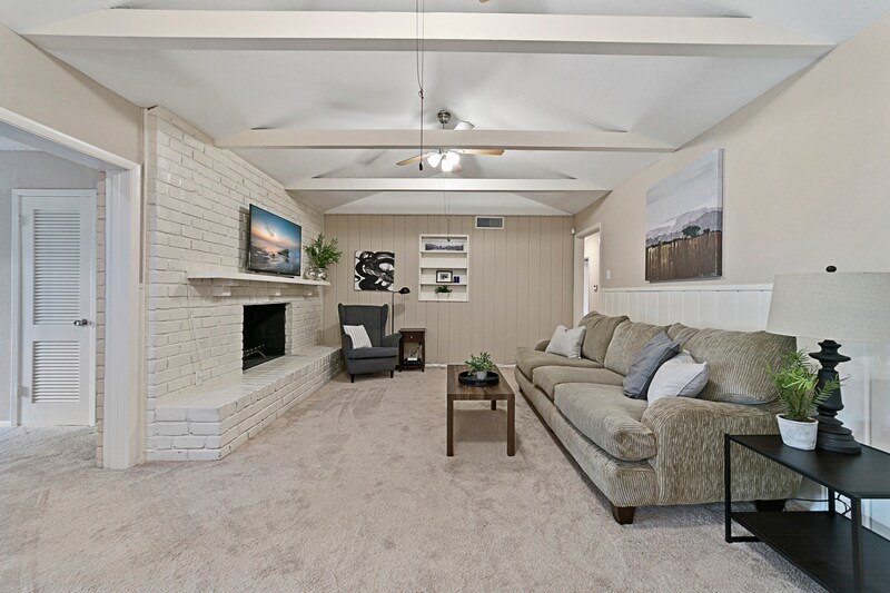Primary Photo - 7137 Monterrey Dr