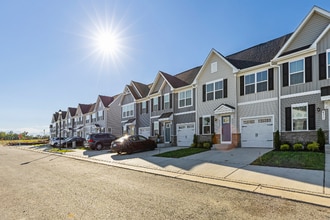 Building Photo - 4319 Southerby Dr