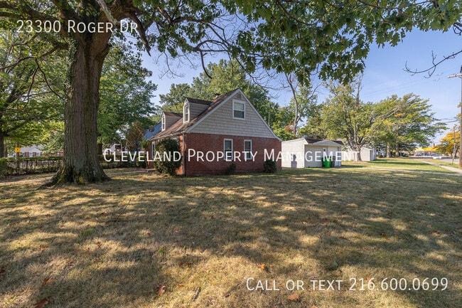 Building Photo - 23300 Roger Dr