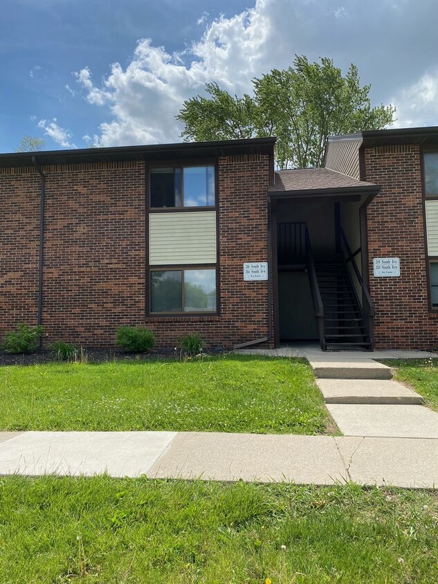 Primary Photo - COMING SOON! 2 Bedroom Apartment in Butler!!