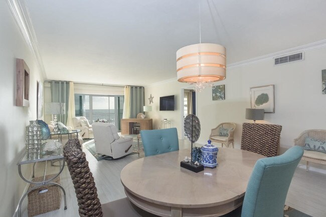 Building Photo - 2/2 Condo in Regency