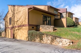 Building Photo - 137 Colony Dr
