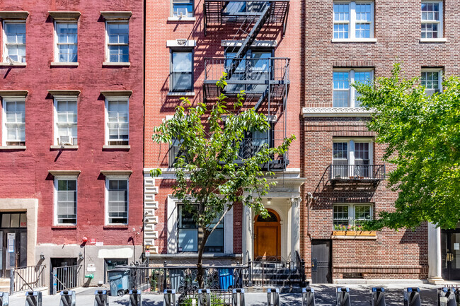 Building Photo - 83 WASHINGTON Pl