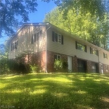 Building Photo - 2850 Long Rd