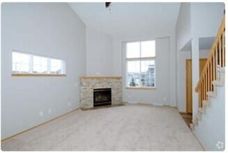 Building Photo - 888 Harper Dr