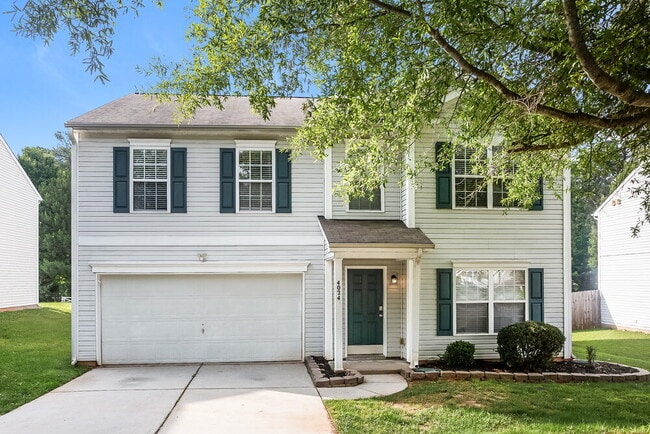 Building Photo - 4024 Larkhaven Village Dr