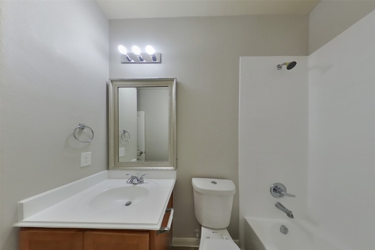 Foto del edificio - 2122 Hackberry Bank Ln