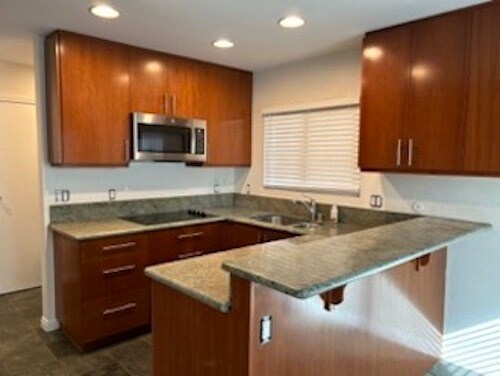 Kitchen - 5473 Adobe Falls Rd