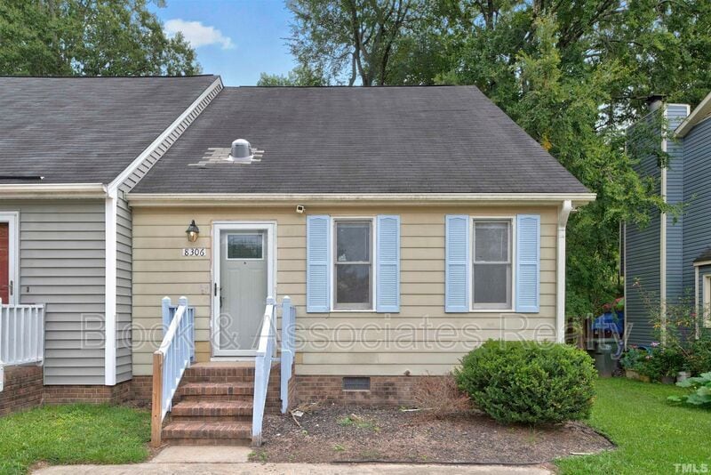 Primary Photo - 8306 McGuire Drive