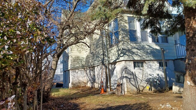 Foto del edificio - 33 Center St