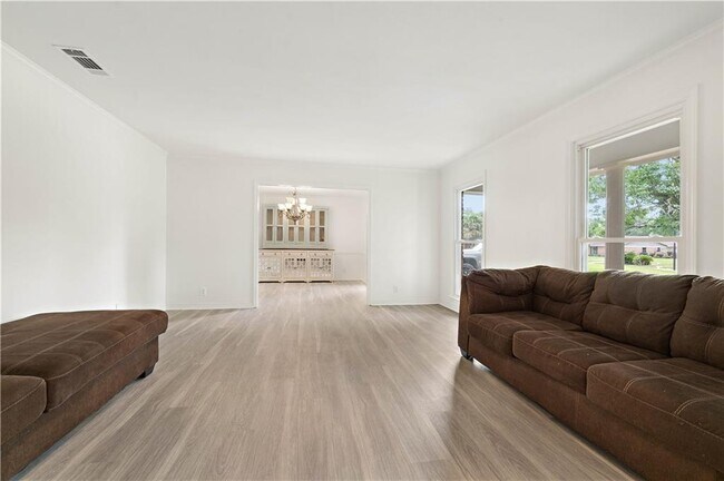 Building Photo - 5724 Marquis Ct