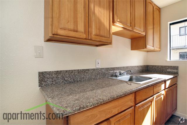 Kitchen - Palm Garden Apartments