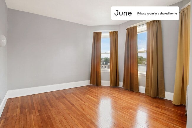 Photo - Room in Shared 4 bed/1 bath home