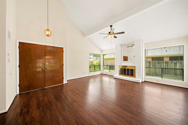 Building Photo - 2206 Greencove Ln