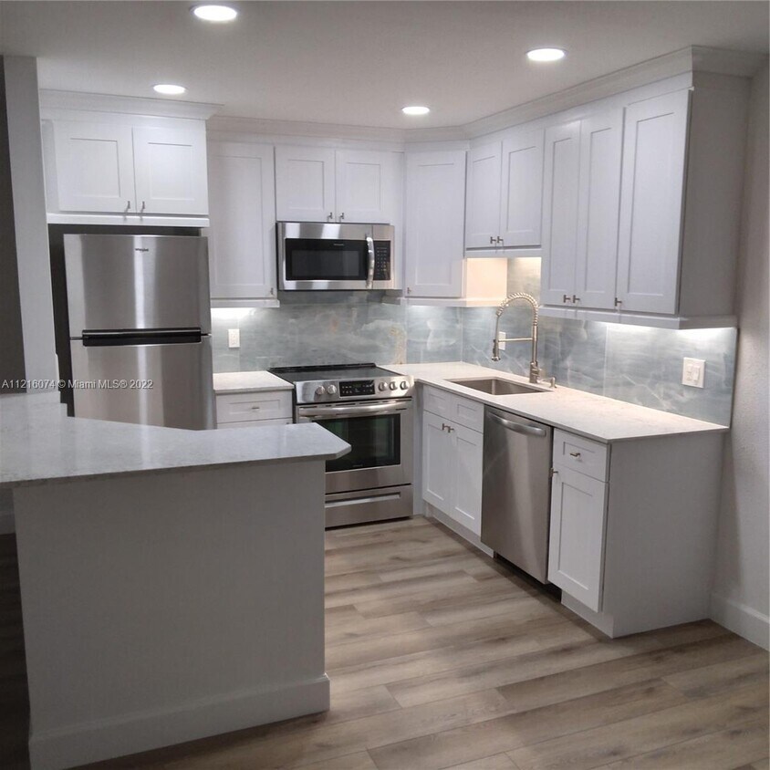 82 Monaco B Unit B, Delray Beach, FL 33446 Condo for Rent in Delray