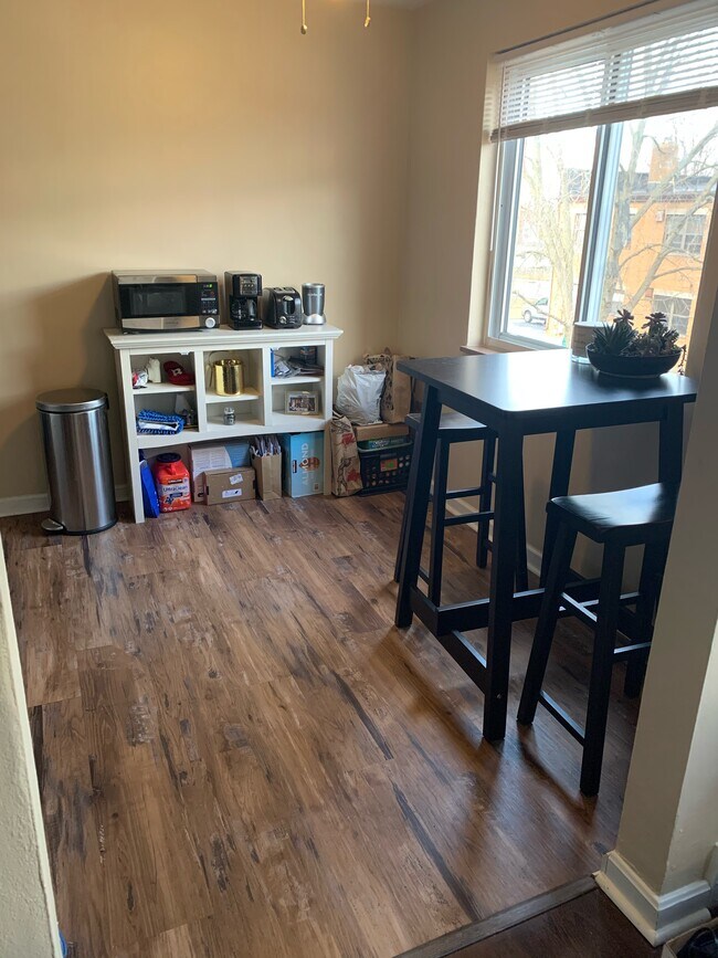 Cocina - 437 Claranna Avenue