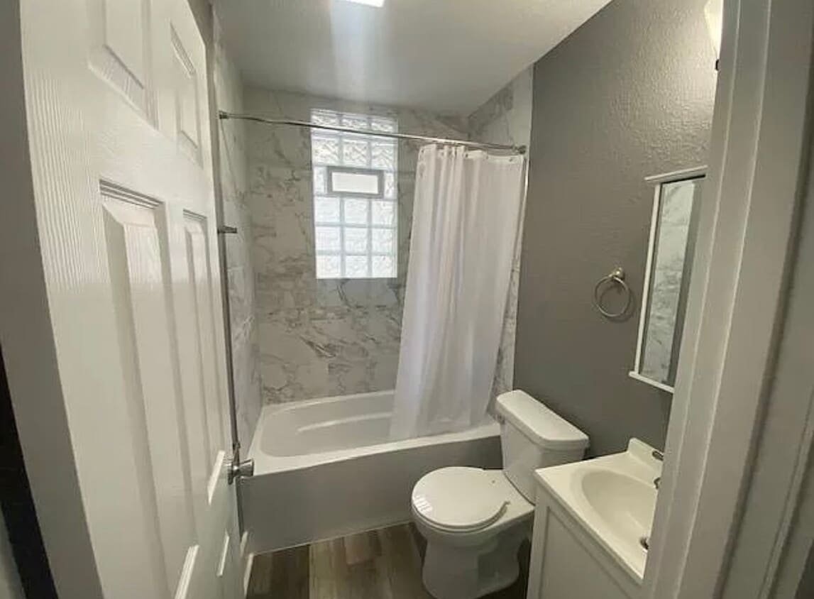 Primary Photo - 2427 N 21st St