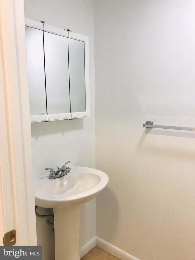 Foto del edificio - 6301 N Charles St