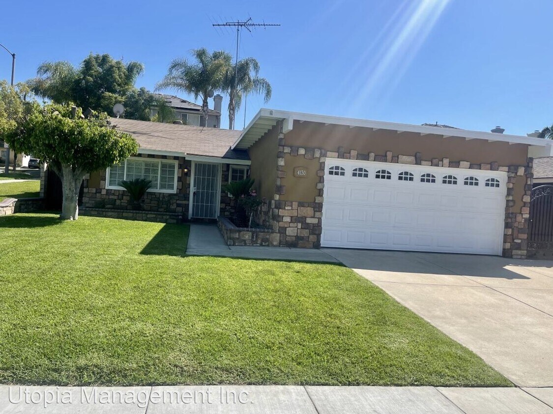 Foto principal - 3 br, 2 bath House - 4130 E. Addington Dr.