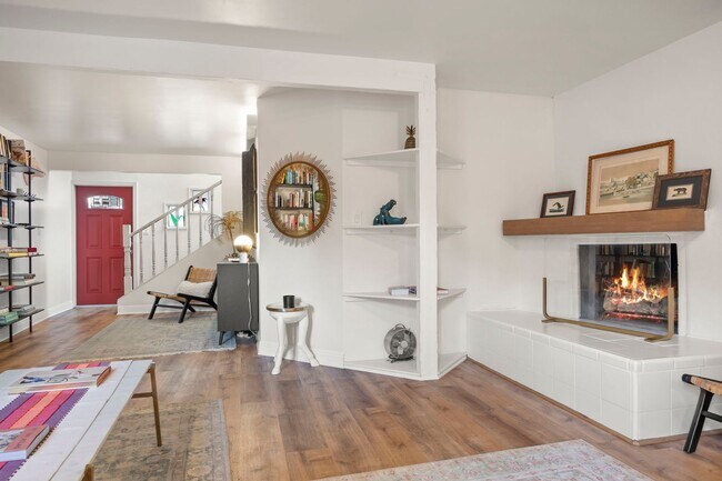 Foto del edificio - Ventura | Pierpont | 4 Bedroom + 3 Bathroom