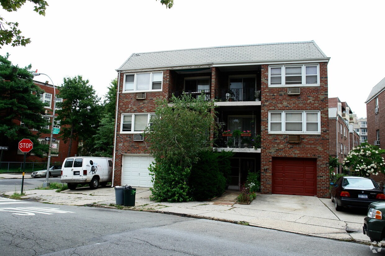 31773179 140th St, Flushing, NY 11354 31773179 140th St Flushing