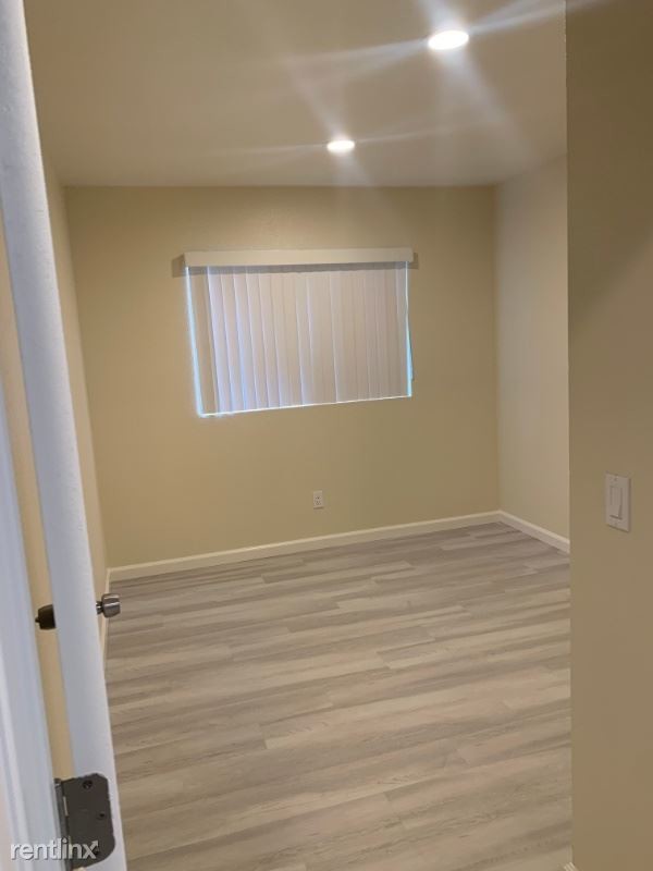 Building Photo - 9648 Winter Gardens Blvd