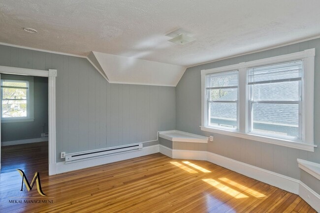 Photo - 122 Fort Pleasant Ave Apartment