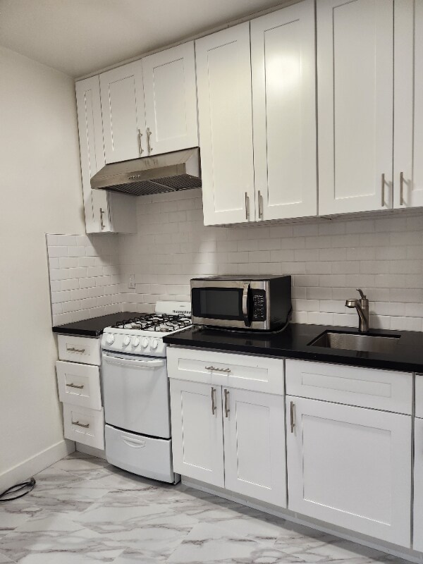 Foto del edificio - 1781 Orchid Ave