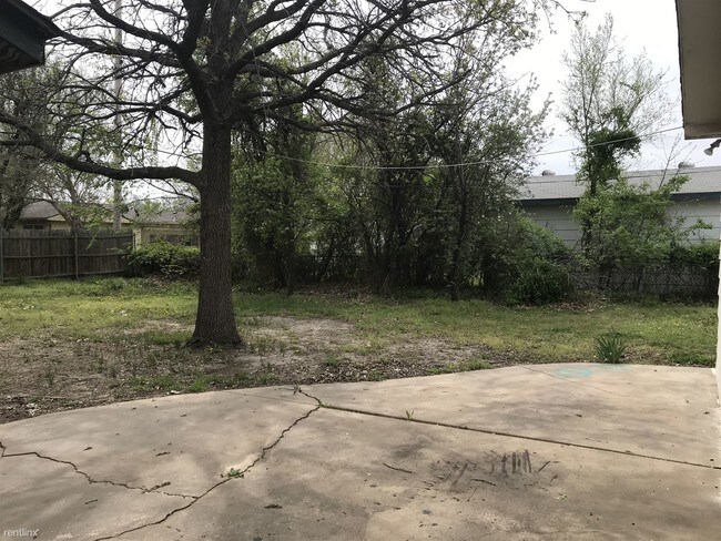 Building Photo - 3 br, 1 bath House - 3236 S Hiram Ave