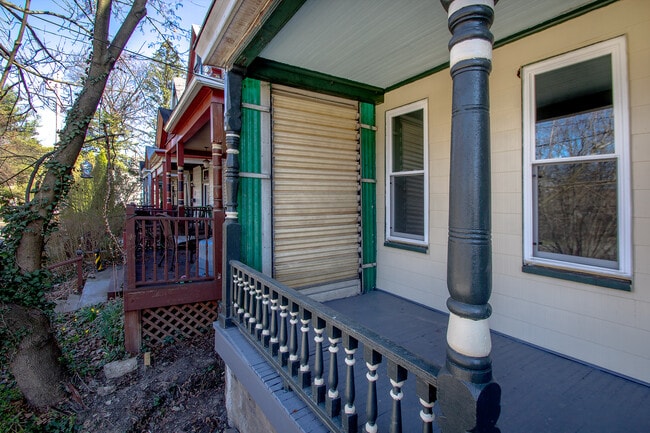 Foto del edificio - 208 Green St