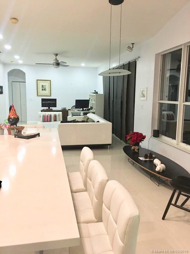 Foto del edificio - 1861 NW 125th Terrace