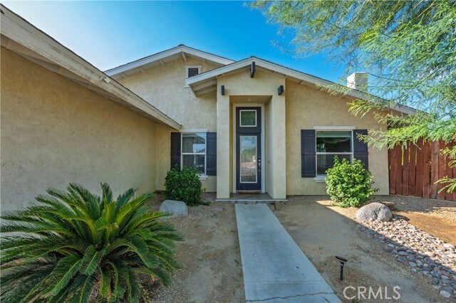 Foto del edificio - 80695 Columbia Ave