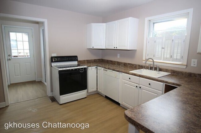 Foto del edificio - 2 br, 1 bath House - 2810 5th Ave
