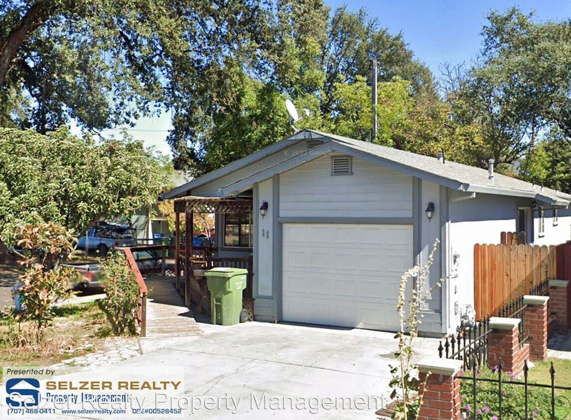 Primary Photo - 3 br, 2 bath House - 11 Olga Pl.