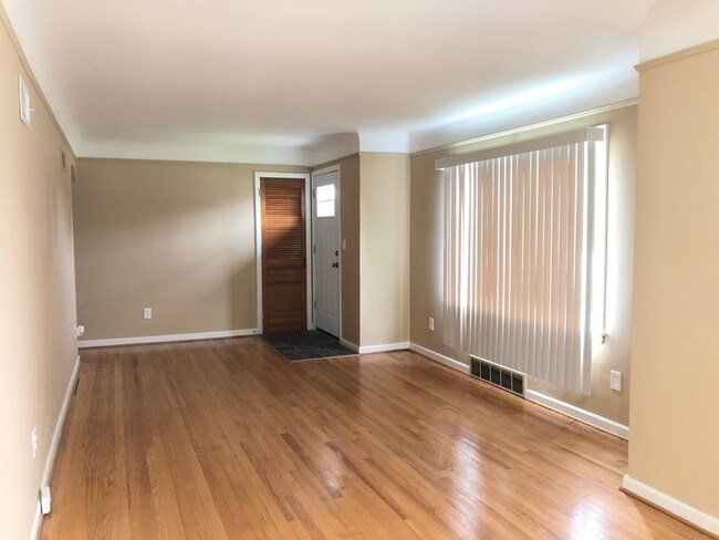 Foto del edificio - 14646 Trenton Rd