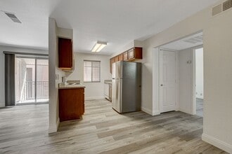 Building Photo - 5160 Indian River Dr