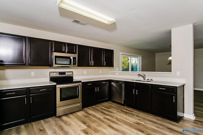 Building Photo - 15241 Tyler Mill Dr