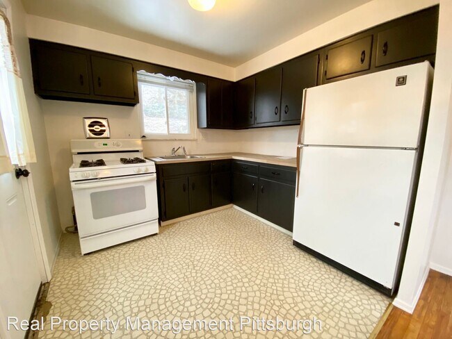 Building Photo - 3 br, 1 bath House - 181 Johnston Rd