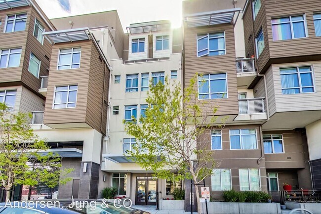 Building Photo - 2 br, 2 bath House - 5050 Mission Ave