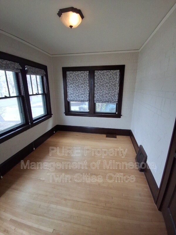 Building Photo - 177 S Dunlap St